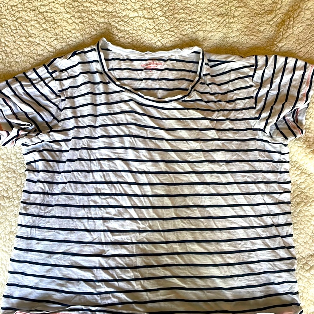 Navy blue stopped tshirt